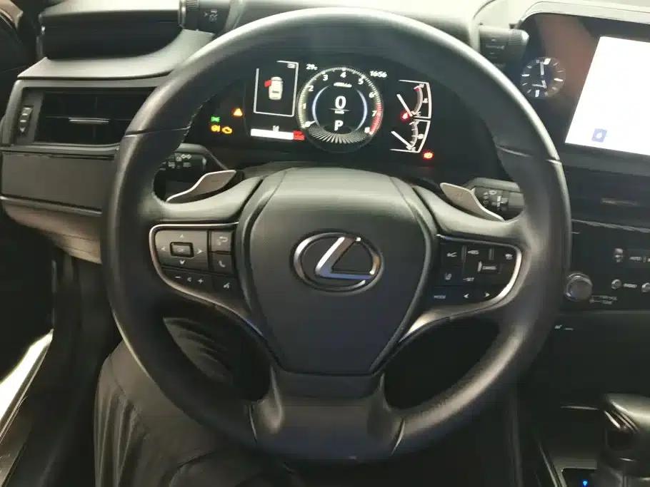 Lexus ES 2023 200 Premium Edition — миниатюра 15