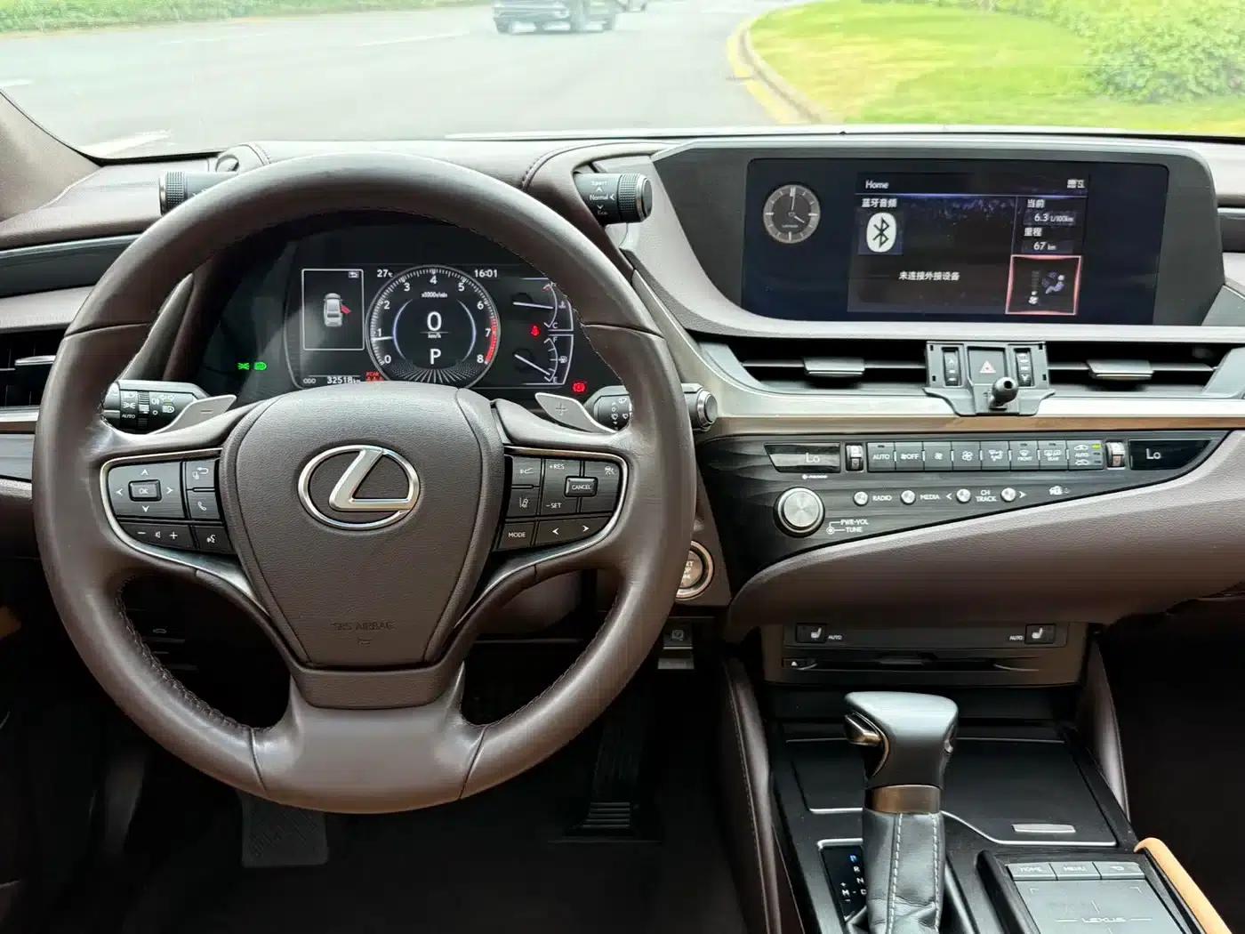 Lexus ES 2020 200 Excellence Edition — миниатюра 12