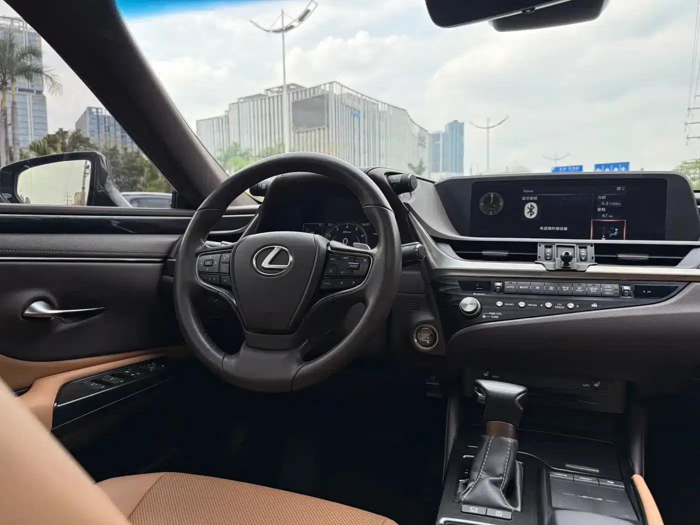 Lexus ES 2020 200 Excellence Edition — миниатюра 13