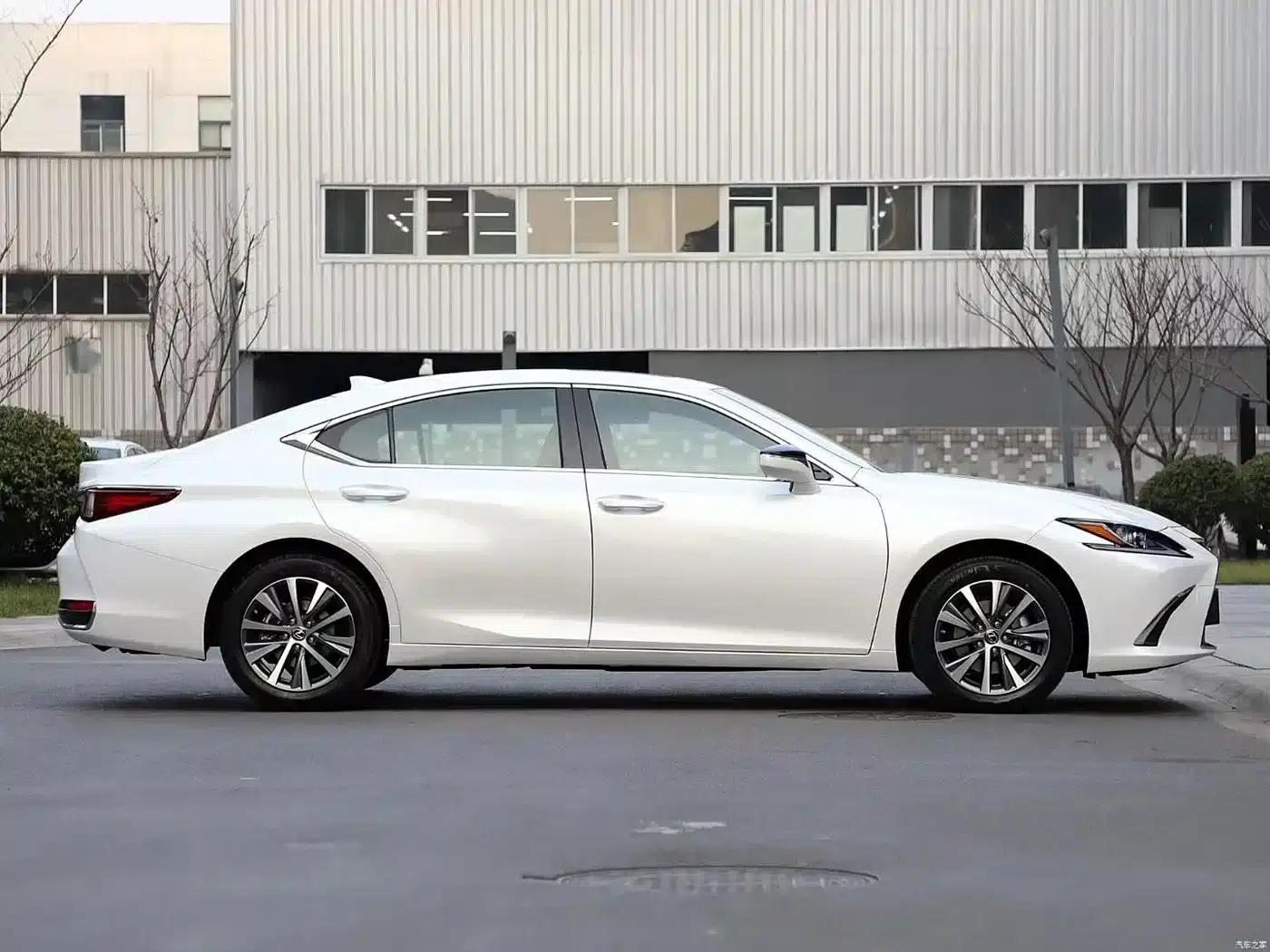 Lexus ES 2020 200 Excellence Edition — миниатюра 3