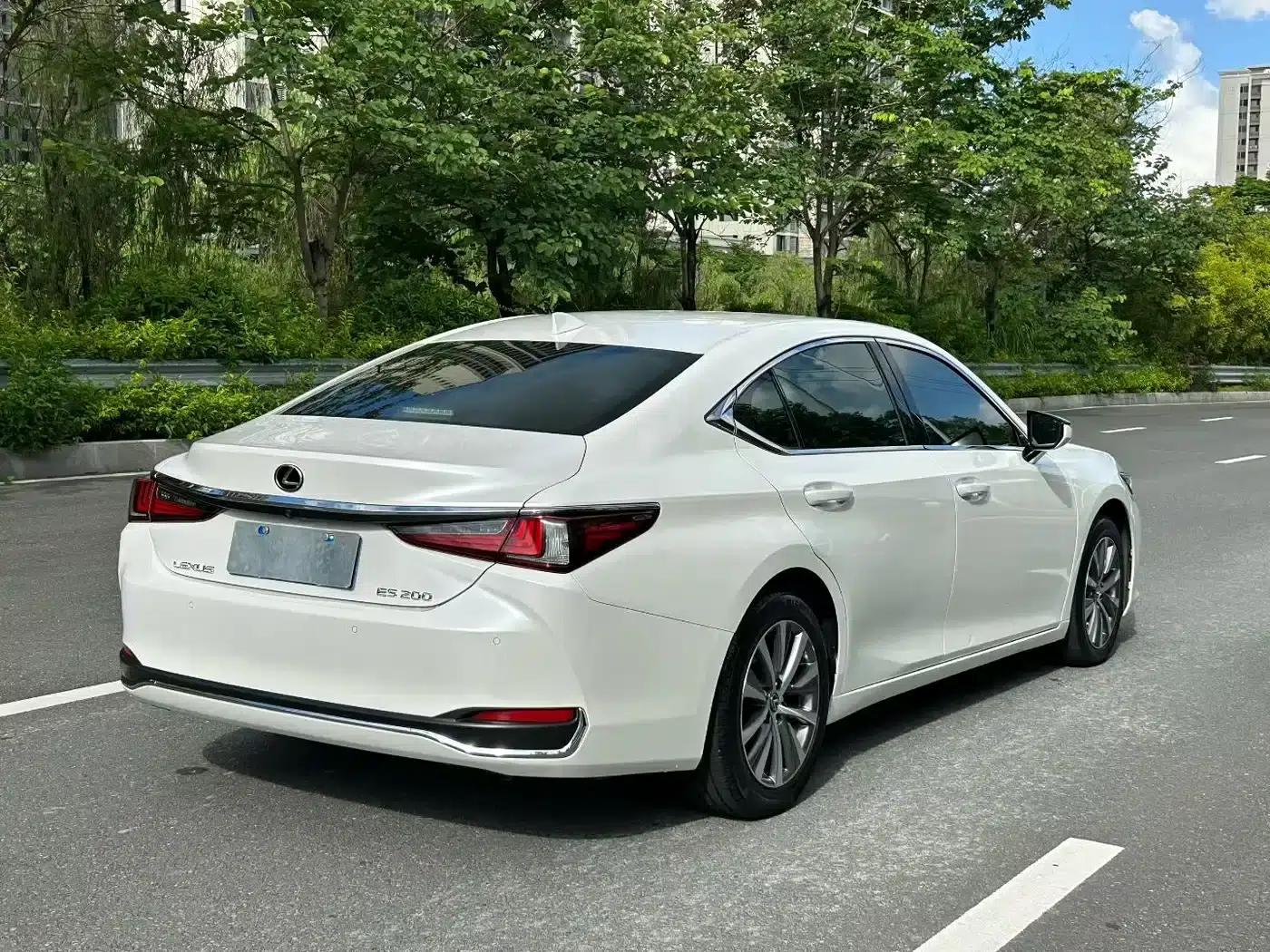 Lexus ES 2021 Model 200 Premium Edition — миниатюра 6