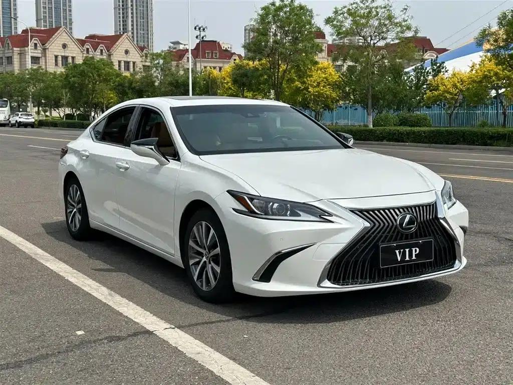 Lexus ES 2018 200 Premium Edition (China V emission standard) — миниатюра 2