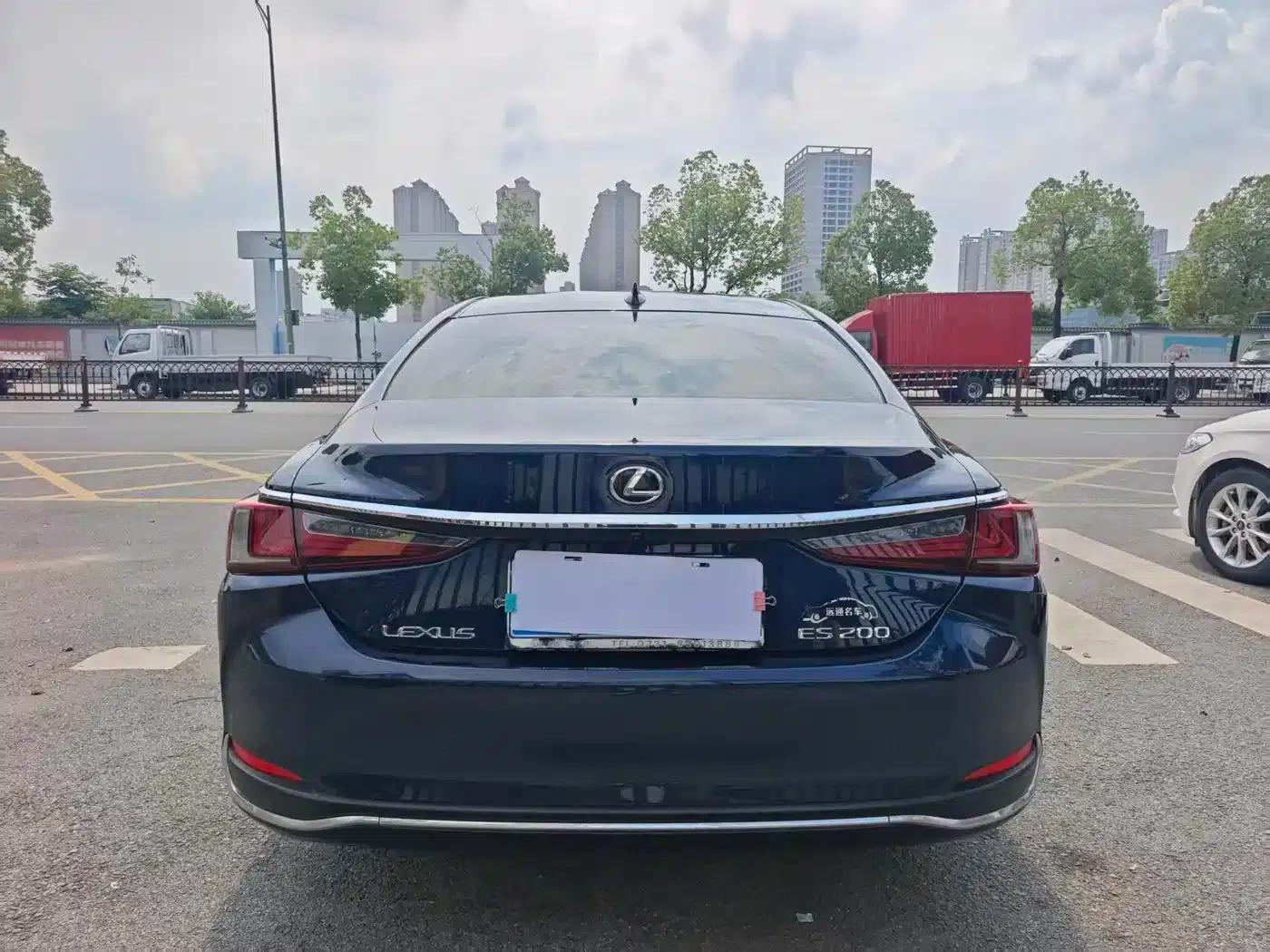 Lexus ES 2021 Model 200 Premium Edition — миниатюра 4