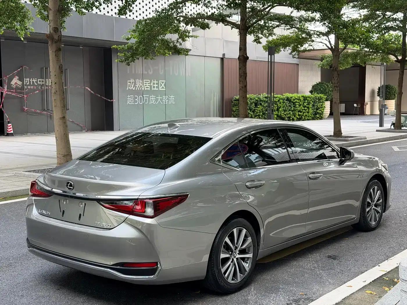 Lexus ES 2020 260 Premium Edition — миниатюра 14