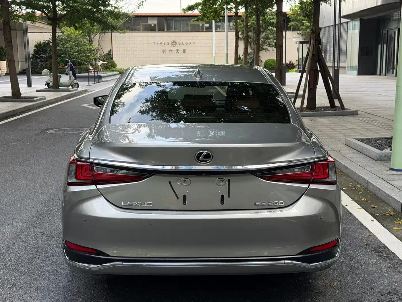 Lexus ES 2020 260 Premium Edition — миниатюра 15