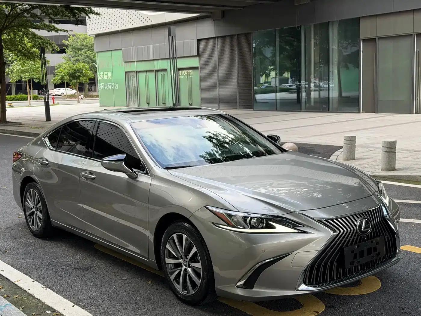 Lexus ES 2020 260 Premium Edition — миниатюра 3