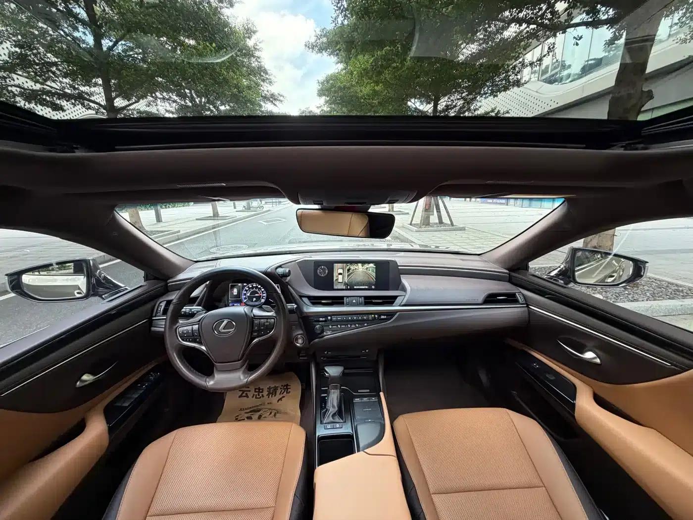 Lexus ES 2020 260 Premium Edition — миниатюра 7