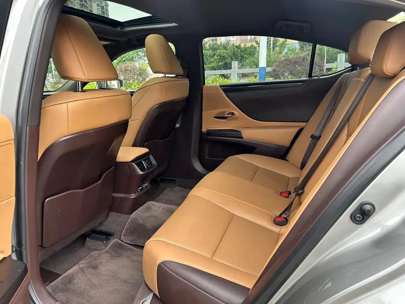 Lexus ES 2020 200 Excellence Edition — миниатюра 5