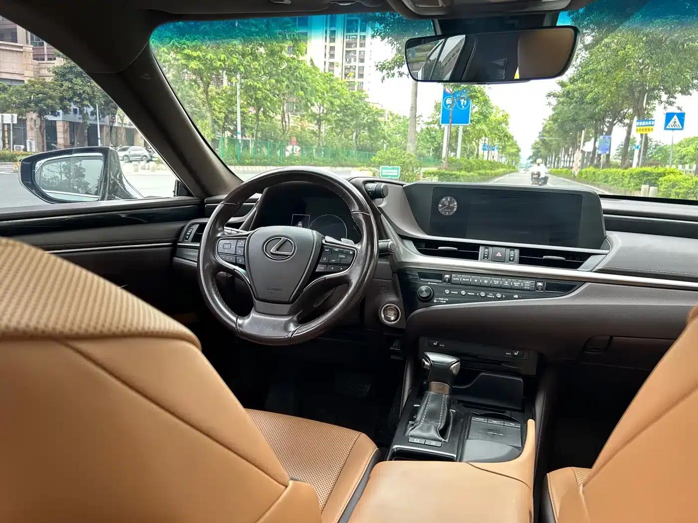 Lexus ES 2020 200 Excellence Edition — миниатюра 7