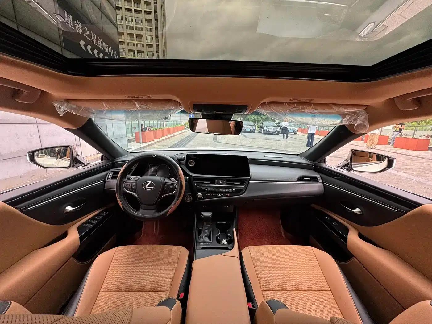 Lexus ES 2023 200 Premium Edition — миниатюра 5