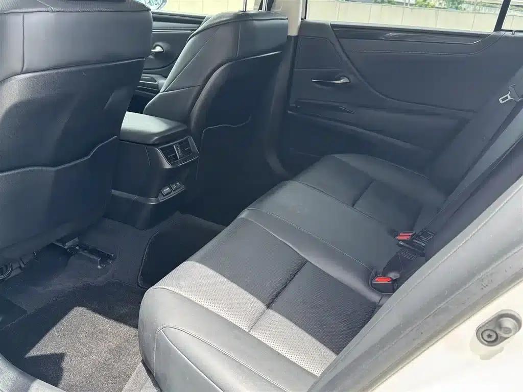 Lexus ES 2020 200 Excellence Edition — миниатюра 8