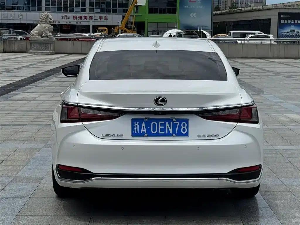 Lexus ES 2020 200 Excellence Edition — миниатюра 10