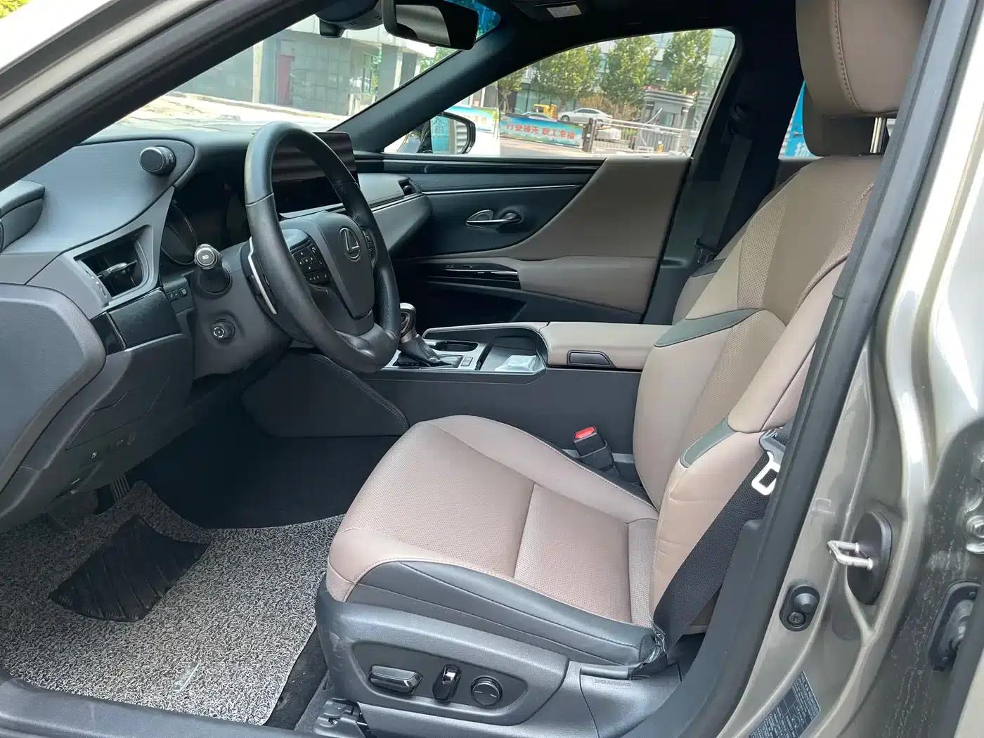 Lexus ES 2022 300h Premium Edition — миниатюра 15