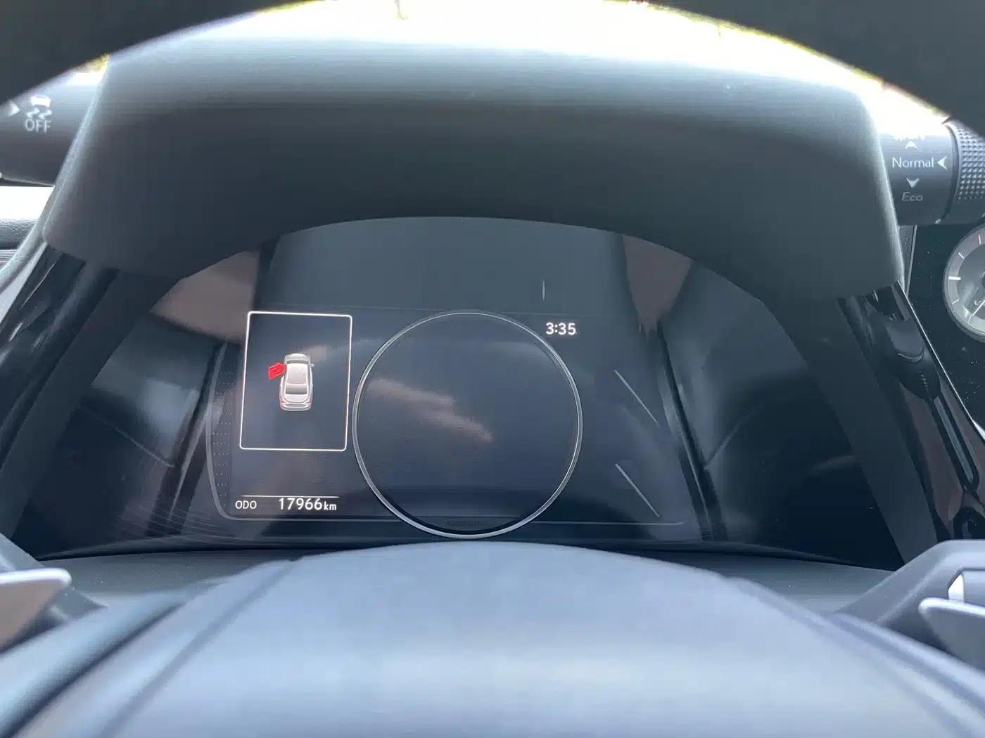 Lexus ES 2022 300h Premium Edition — миниатюра 5