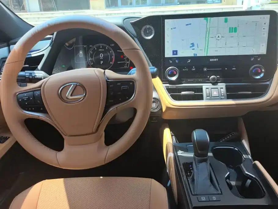 Lexus ES 2025 200 Premium Edition — миниатюра 12