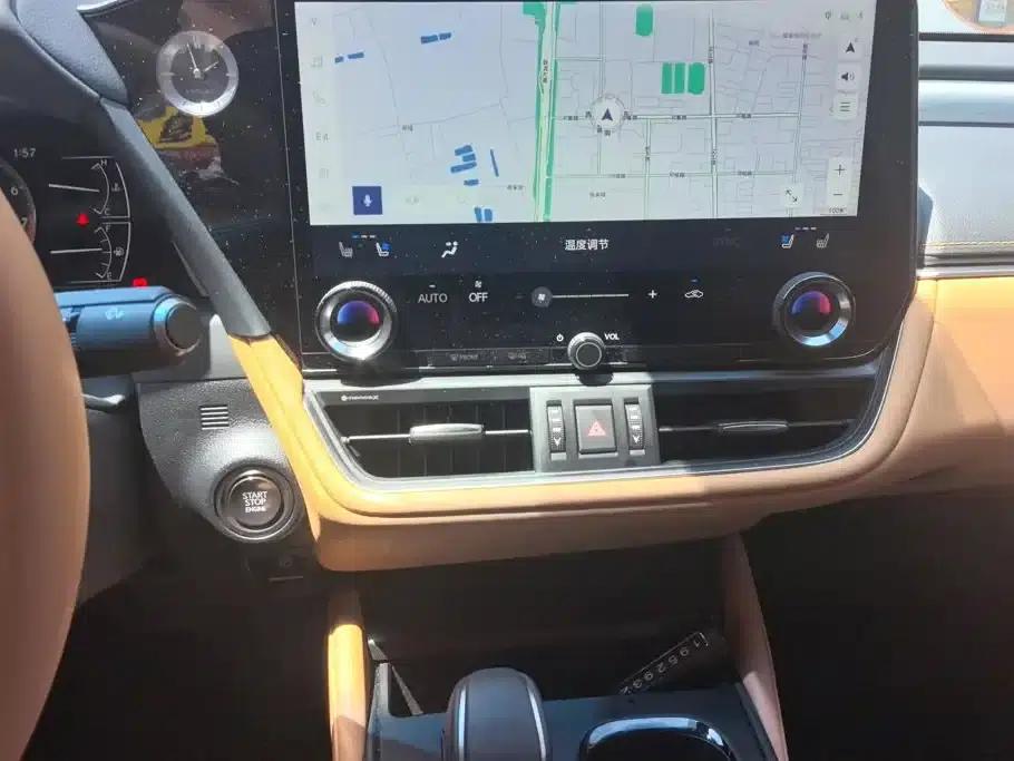 Lexus ES 2025 200 Premium Edition — миниатюра 13