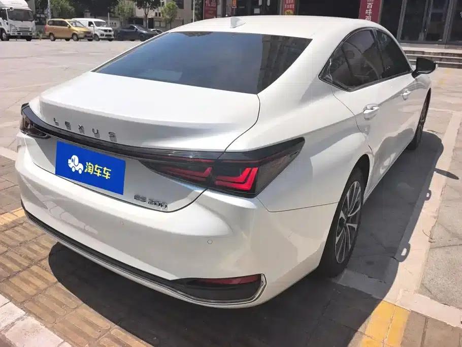 Lexus ES 2025 200 Premium Edition — миниатюра 3