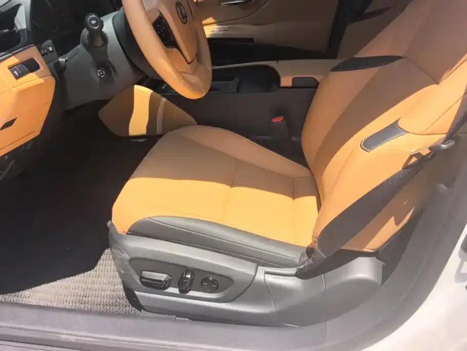 Lexus ES 2025 200 Premium Edition — миниатюра 9