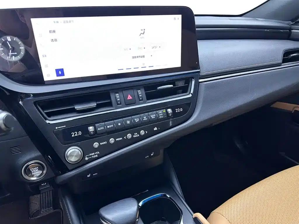 Lexus ES 2022 200 Premium Edition — миниатюра 11