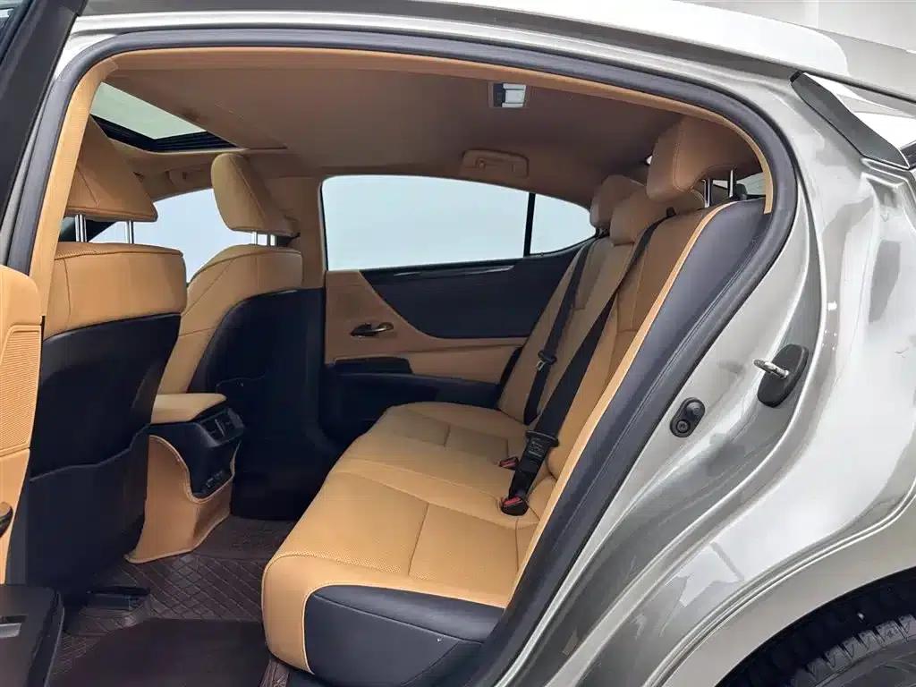 Lexus ES 2022 200 Premium Edition — миниатюра 21