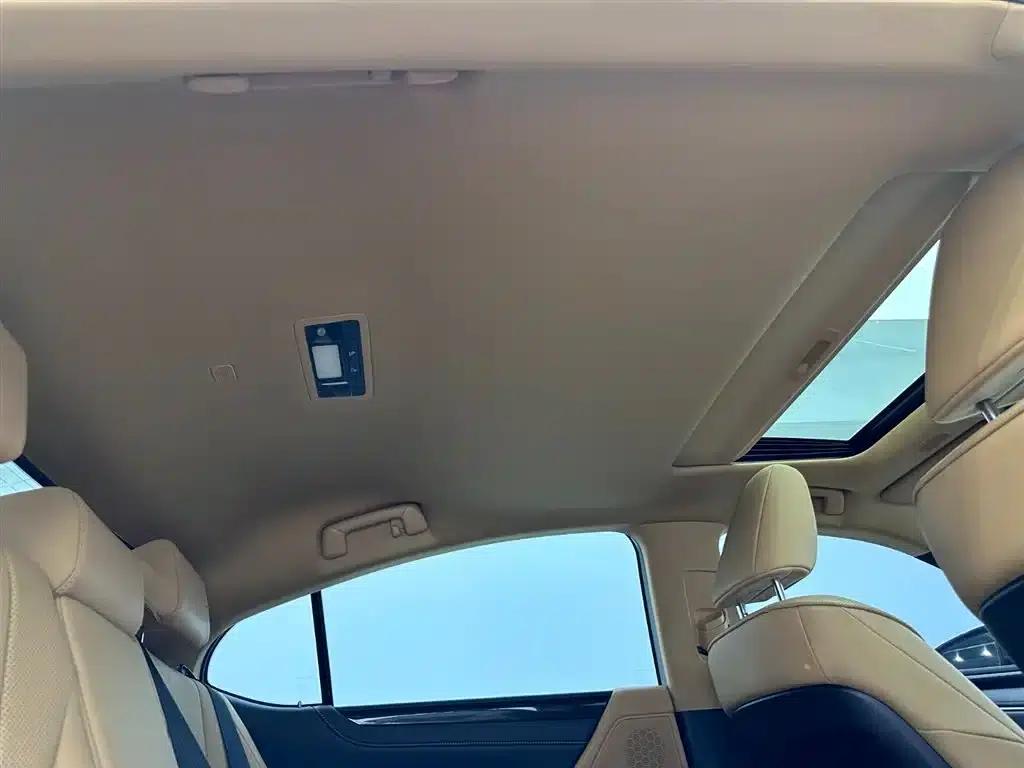 Lexus ES 2022 200 Premium Edition — миниатюра 24