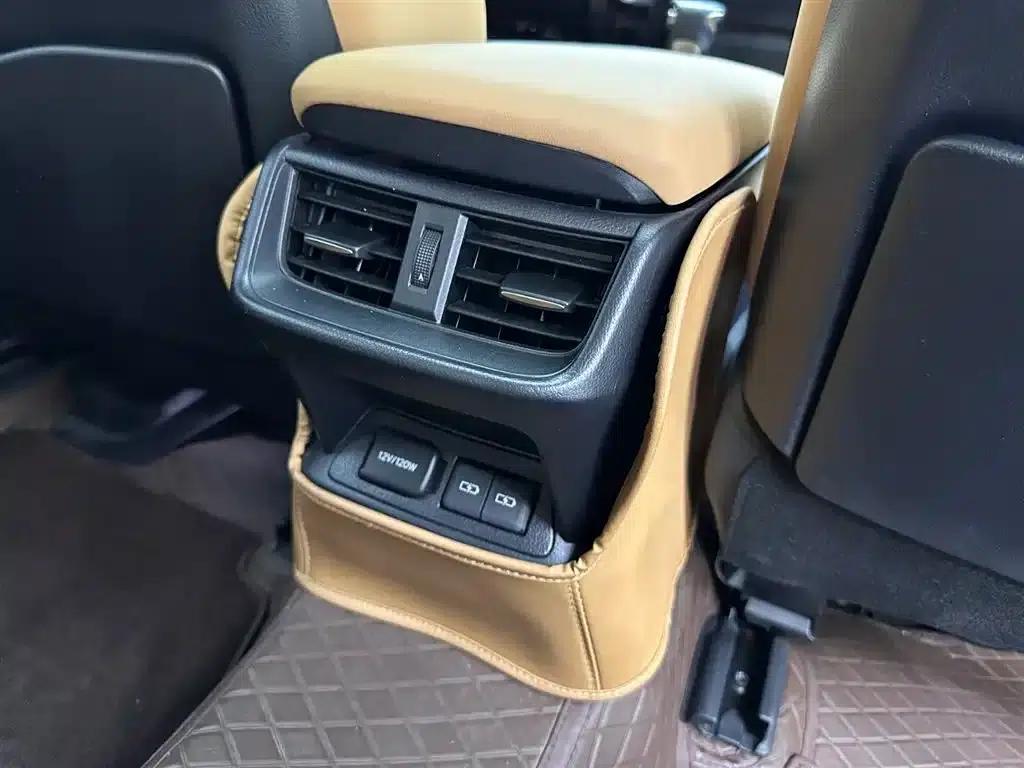 Lexus ES 2022 200 Premium Edition — миниатюра 26