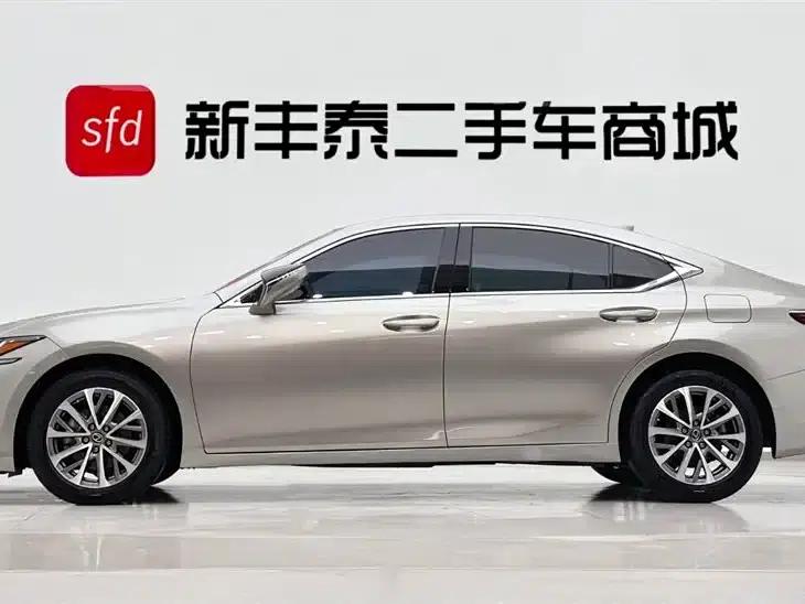 Lexus ES 2022 200 Premium Edition — миниатюра 4