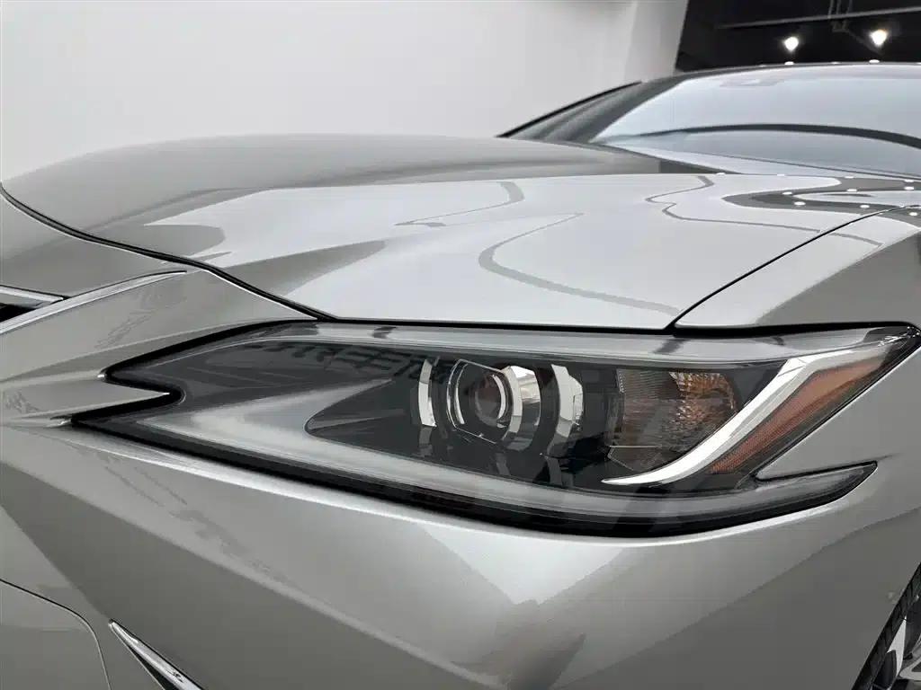 Lexus ES 2022 200 Premium Edition — миниатюра 31
