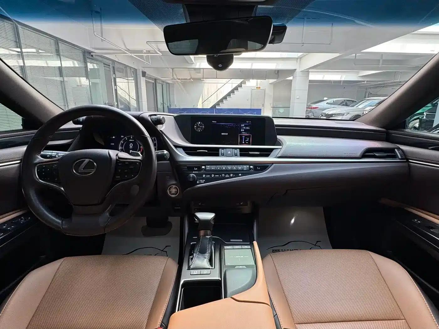 Lexus ES 2018 200 Premium Edition (China V emission standard) — миниатюра 9