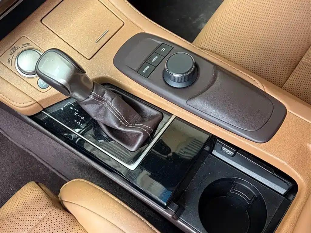 Lexus ES 2015 300h Comfort Edition — миниатюра 14