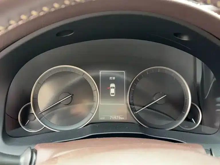 Lexus ES 2015 300h Comfort Edition — миниатюра 15