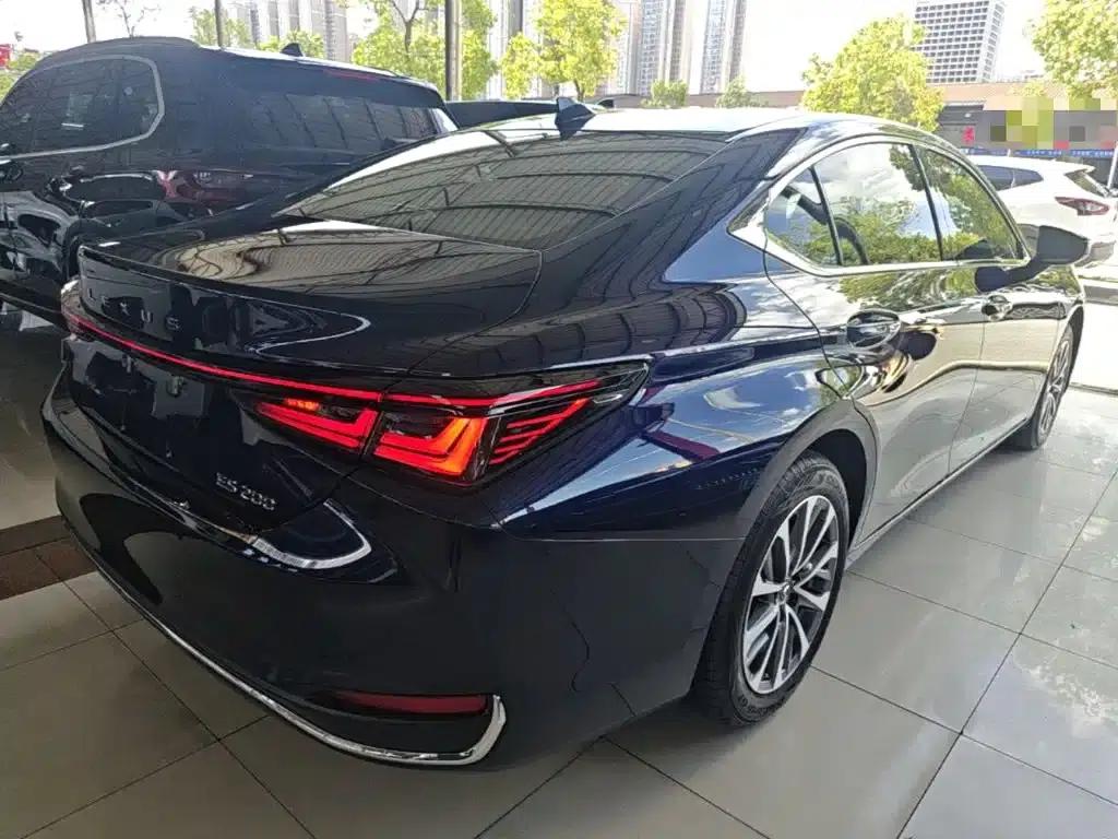Lexus ES 2025 200 Premium Edition — миниатюра 7