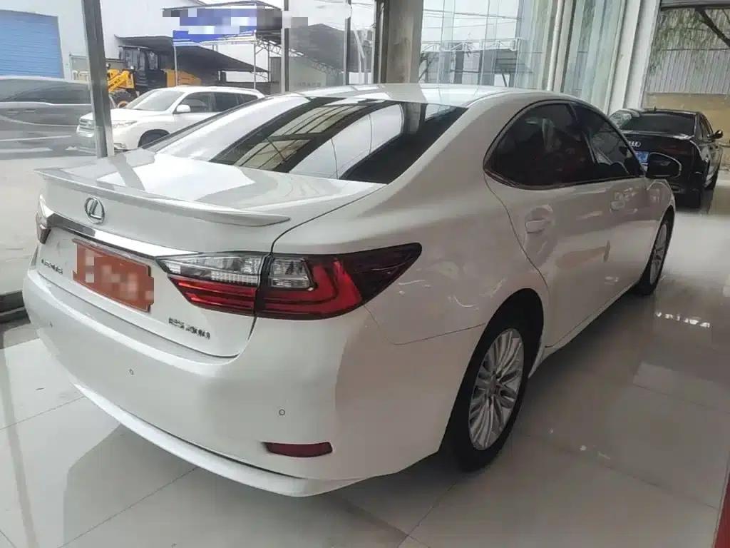 Lexus ES 2015 200 Elite Edition — миниатюра 7