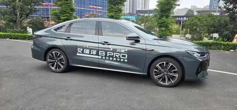 Chery Arrizo 8 PRO 2025 1.6T DCT Luxury+ — миниатюра 7