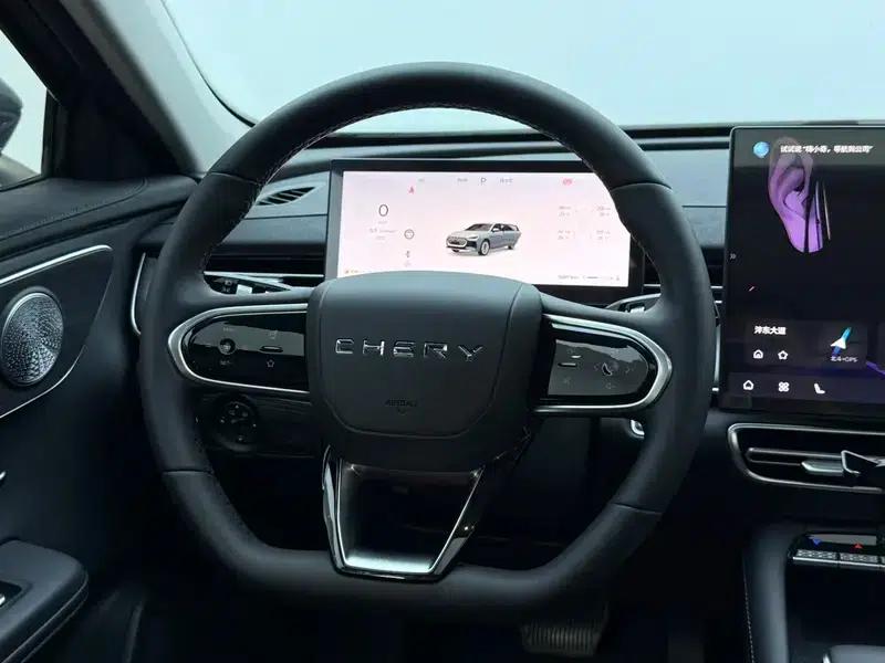 Chery Arrizo 8 PRO 2025 1.6T DCT Comfort Model — миниатюра 13