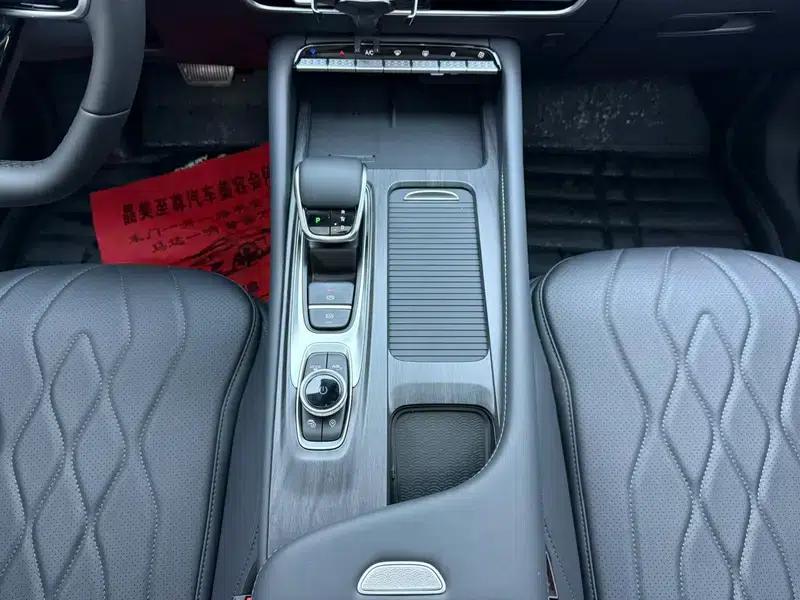 Chery Arrizo 8 PRO 2025 1.6T DCT Comfort Model — миниатюра 14
