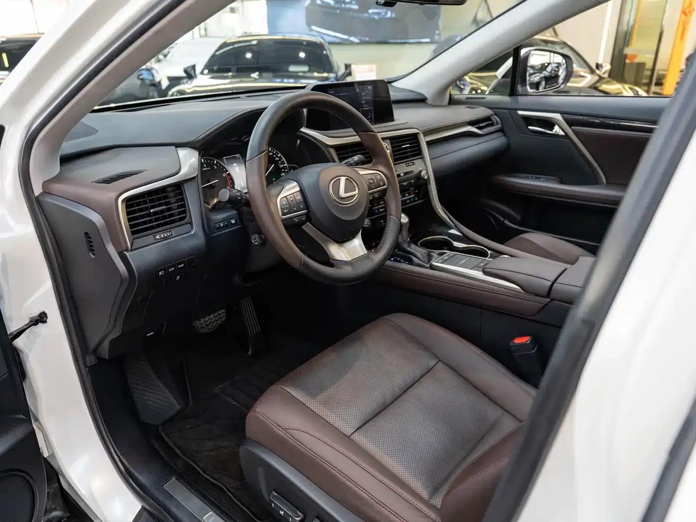 Lexus RX 2020 Facelift 300 AWD Elegant Edition — миниатюра 9
