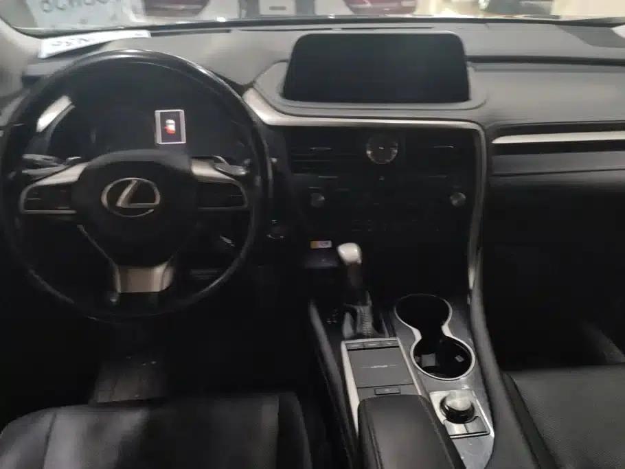 Lexus RX 2020 Facelift 300 2WD Comfort Edition — миниатюра 12