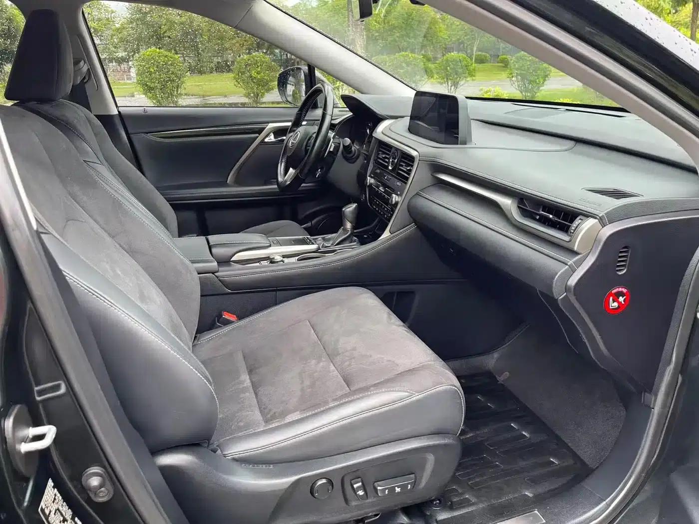 Lexus RX 2020 Facelift 300 2WD Comfort Edition — миниатюра 15