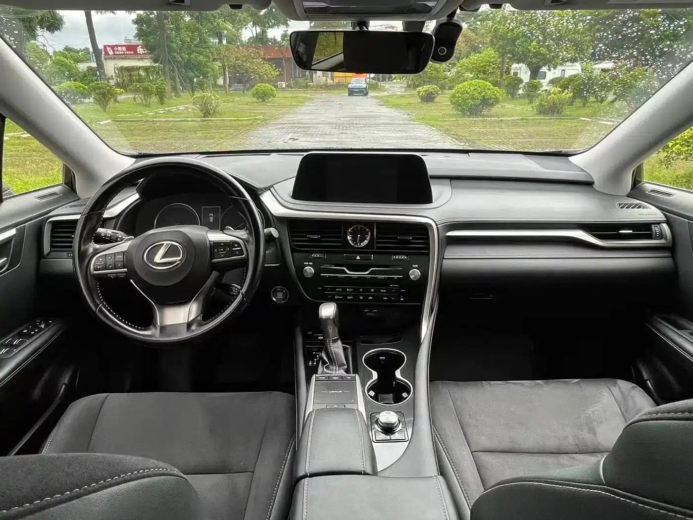 Lexus RX 2020 Facelift 300 2WD Comfort Edition — миниатюра 16