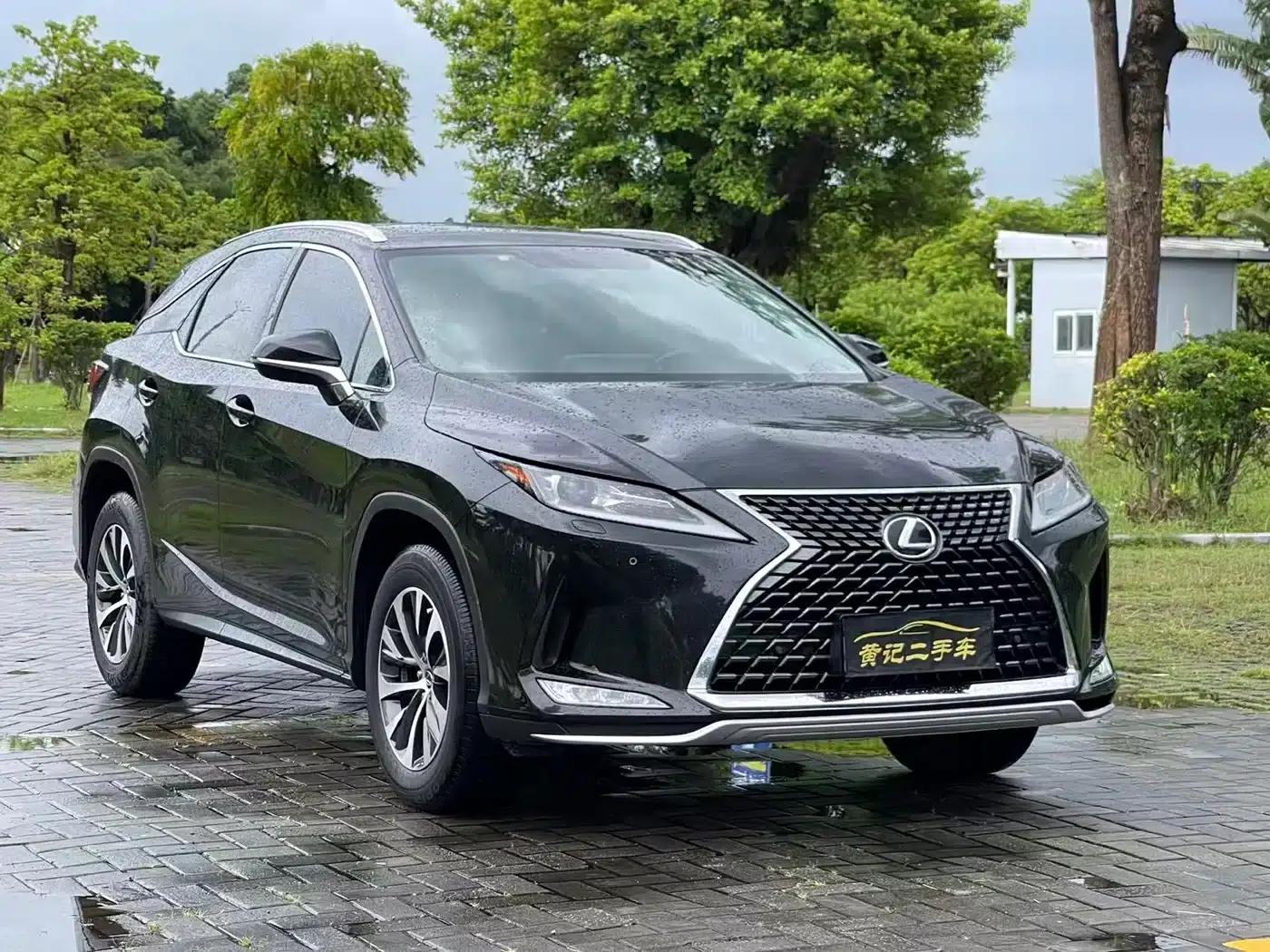 Lexus RX 2020 Facelift 300 2WD Comfort Edition — миниатюра 3