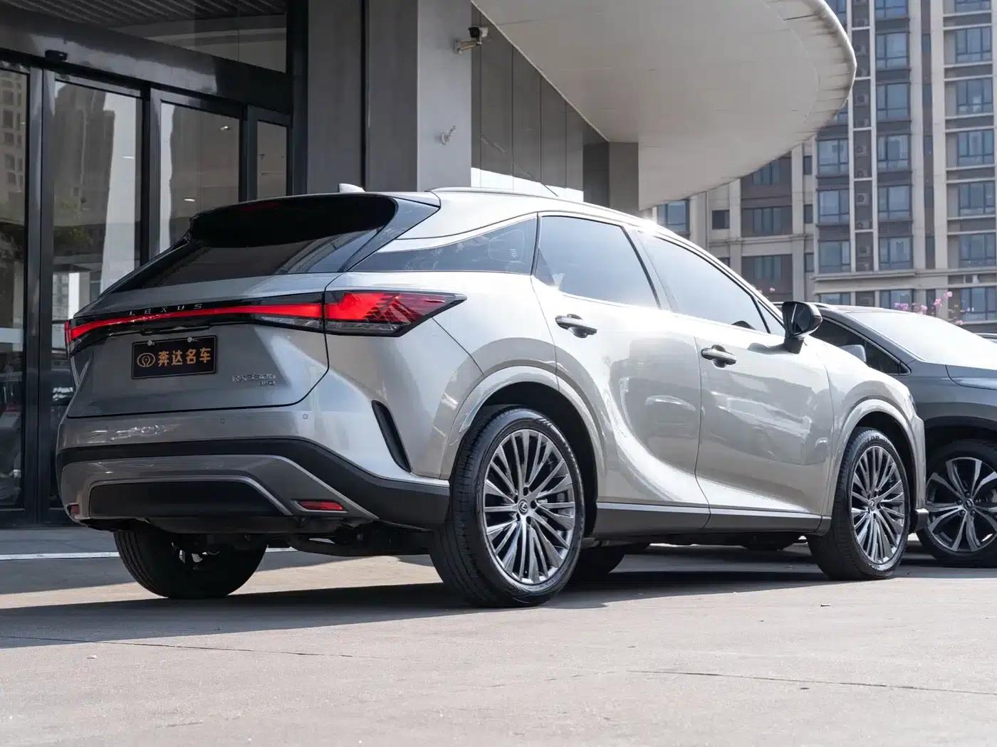 Lexus RX 2025 350h AWD Premium Edition — миниатюра 3