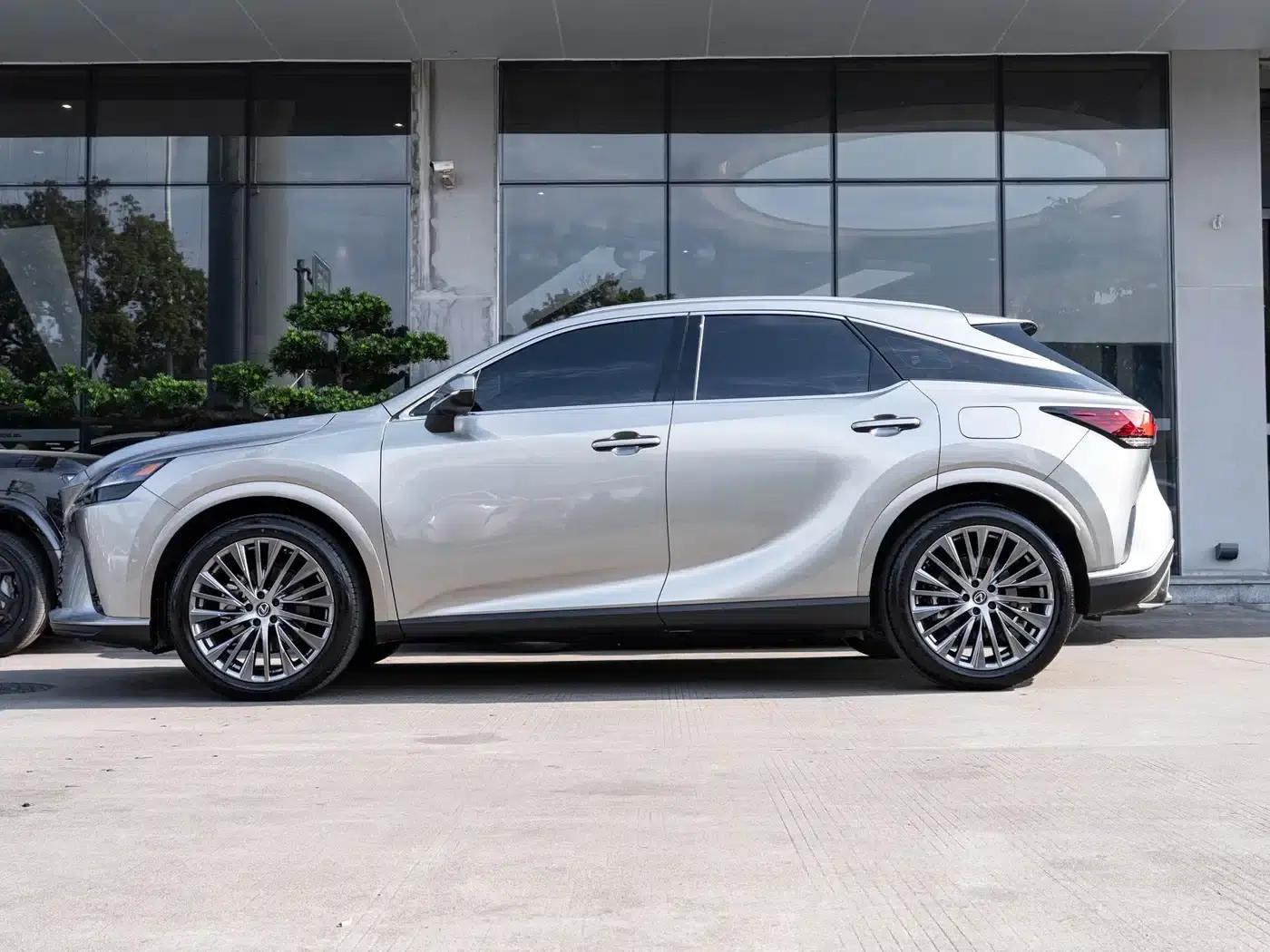 Lexus RX 2025 350h AWD Premium Edition — миниатюра 4