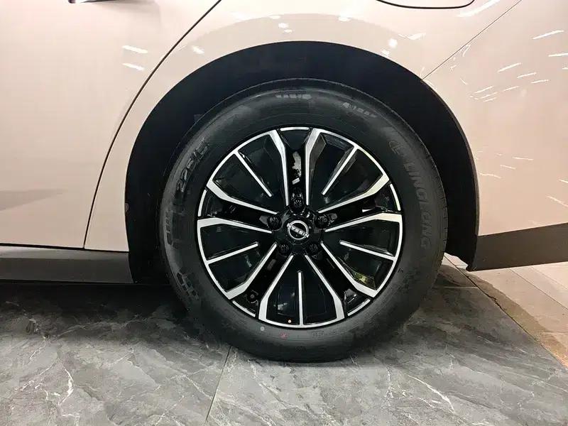Nissan N6 2026 180 Max — миниатюра 9