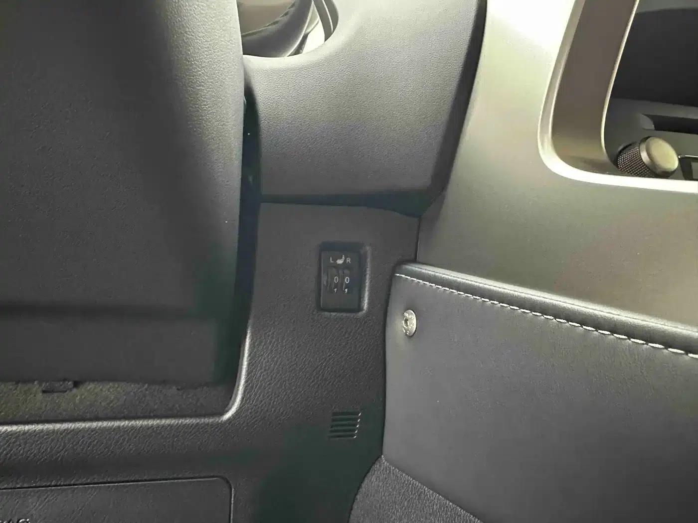 Lexus NX 2020 200 FWD Sport Edition (China VI Emission Standard) — миниатюра 12