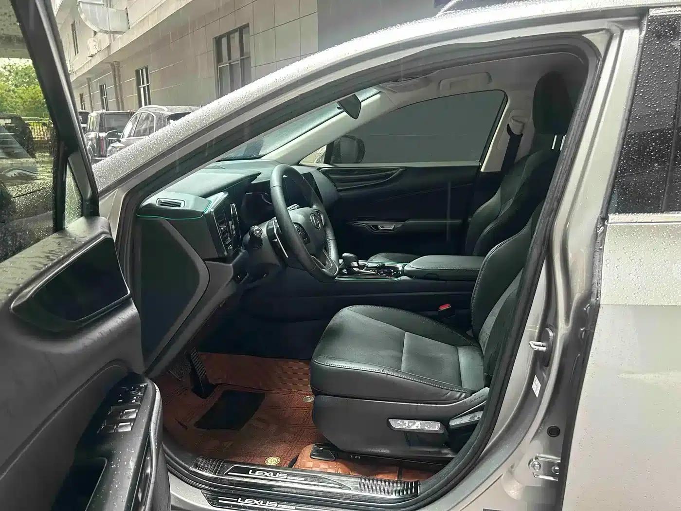 Lexus NX 2024 260 AWD Skyactiv Edition — миниатюра 12