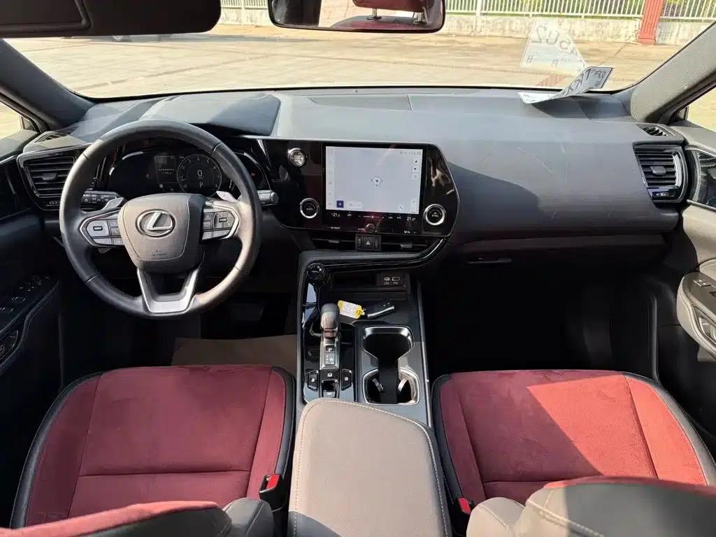 Lexus NX 2022 260 AWD Skyactiv-G — миниатюра 6