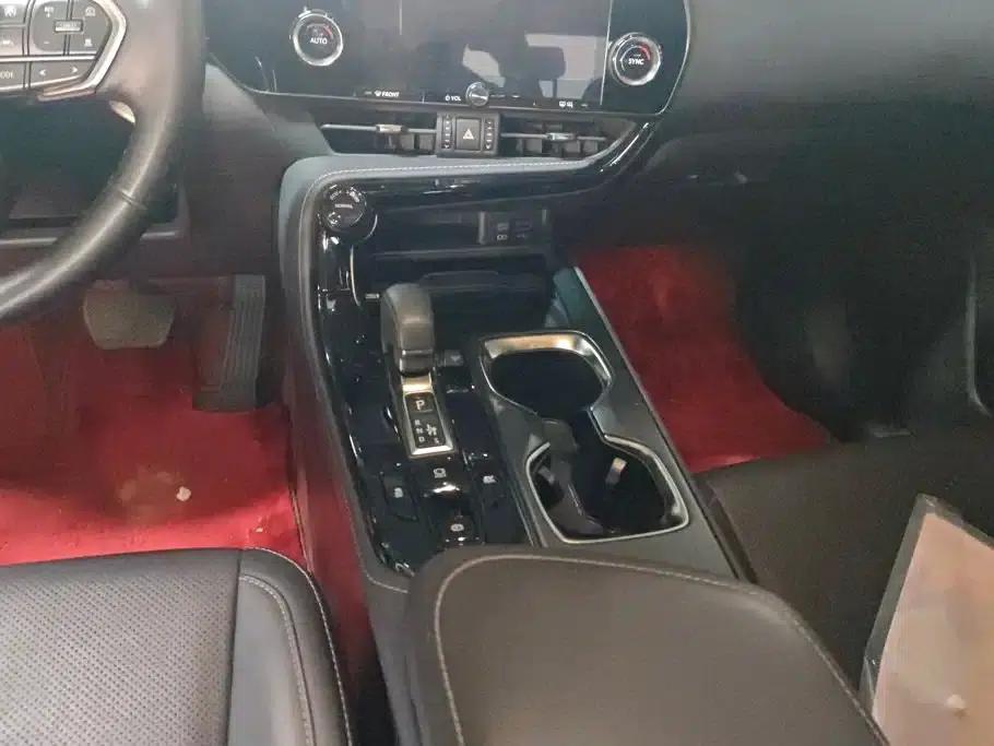 Lexus NX 2022 350h Front-Wheel Drive Skyactiv-X Edition — миниатюра 16