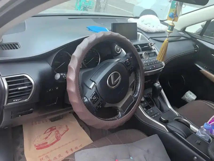 Lexus NX 2015 200 AWD Sport Edition — миниатюра 12