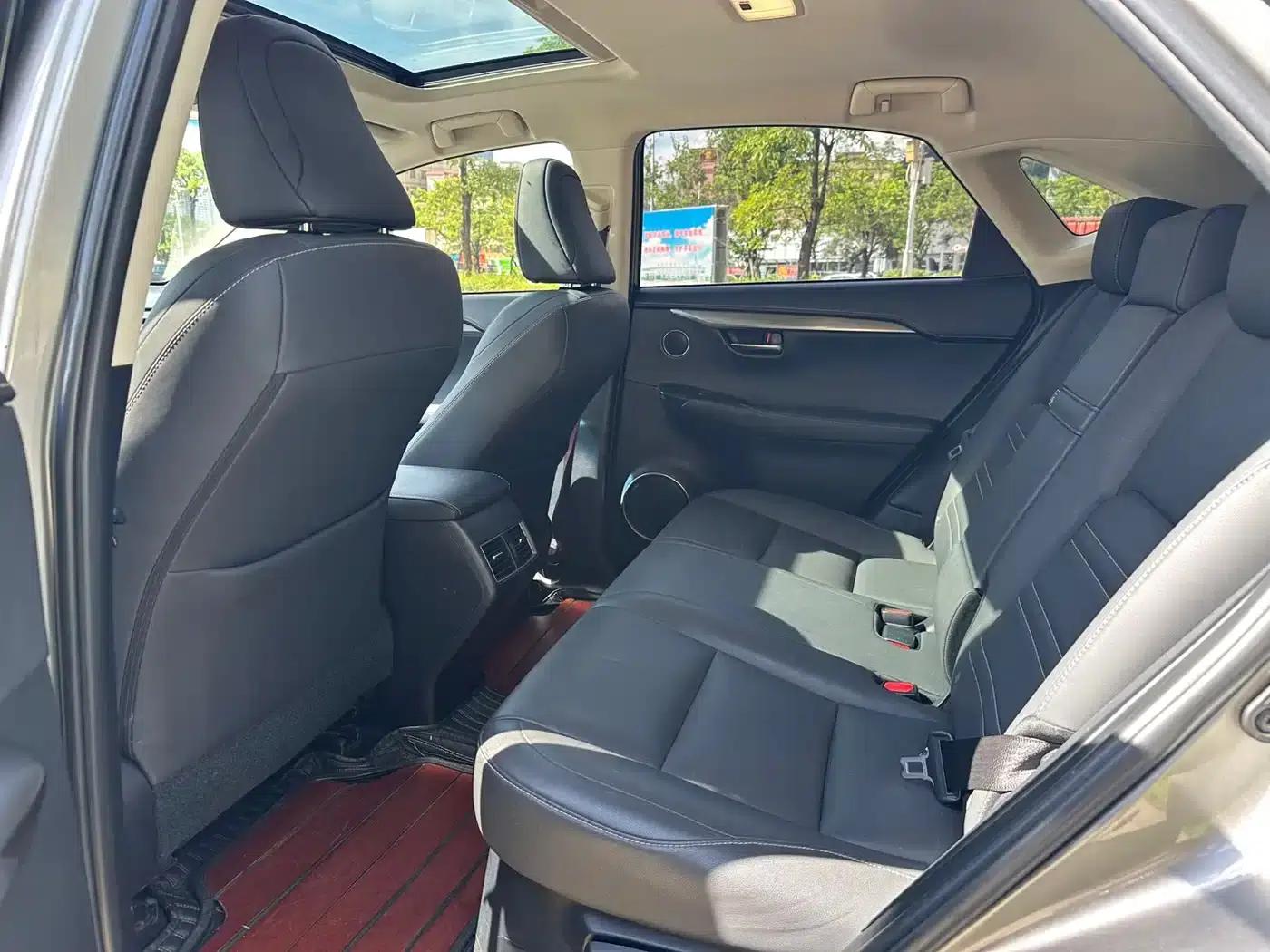 Lexus NX 2018 300h FWD Sport Edition (China V Emission Standard) — миниатюра 5